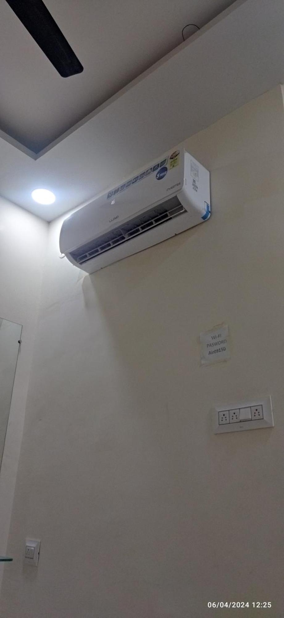 Shree Gajlaxmi Hotel Walking Distance From Mahakaleswar Ujjain Esterno foto